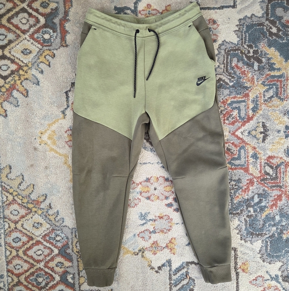 Nike Sportwear Club Fleece Joggers CU4495-22 Men's Sweatpants‎ Green Gray Medium